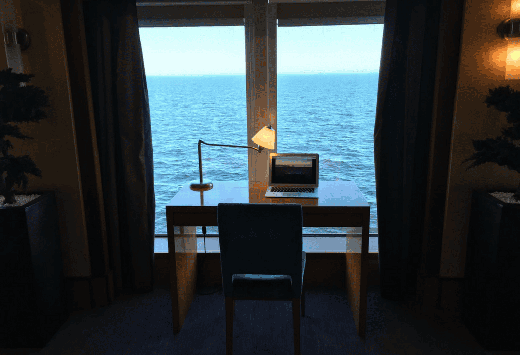 norwegian-jade-bibliothek