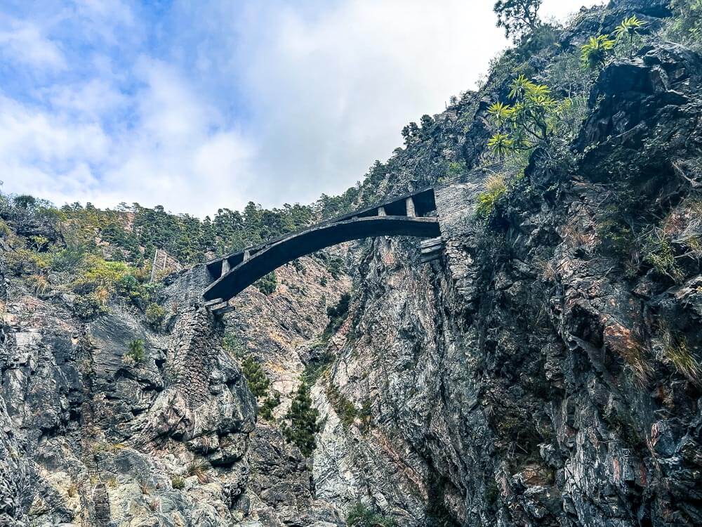 Alte Steinbrücke am Ende der Wanderung der Caldera de Taburiente