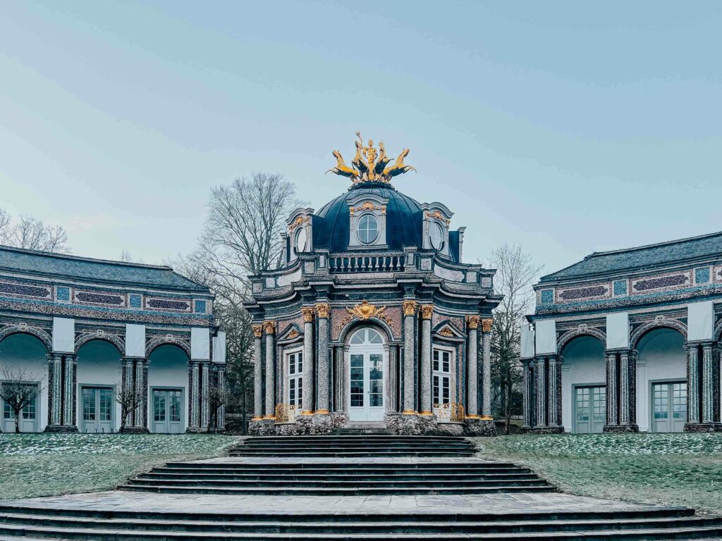 Schlossensemble mit Sonnentempel in der Eremitage Bayreuth