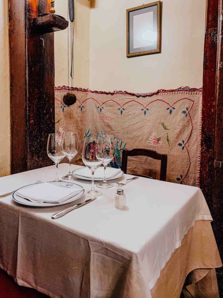 Der Tisch von Hemingway im Restaurante Botín