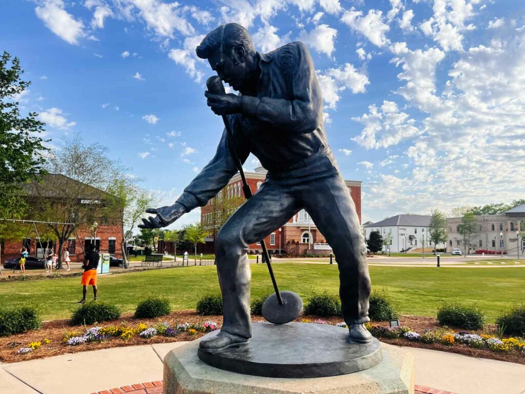 Elvis Homecoming Statue in Tupelo Mississippi