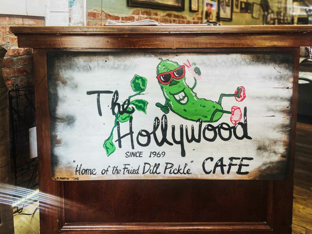 Hollywood Café Fried Dill Pickle