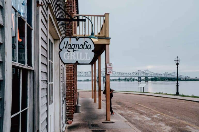 Magnolia Grill Natchez, Mississippi