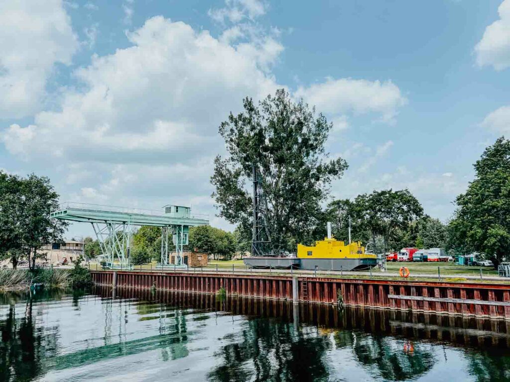 hausboot uckermark kuhnle ziegeleipark mildenberg